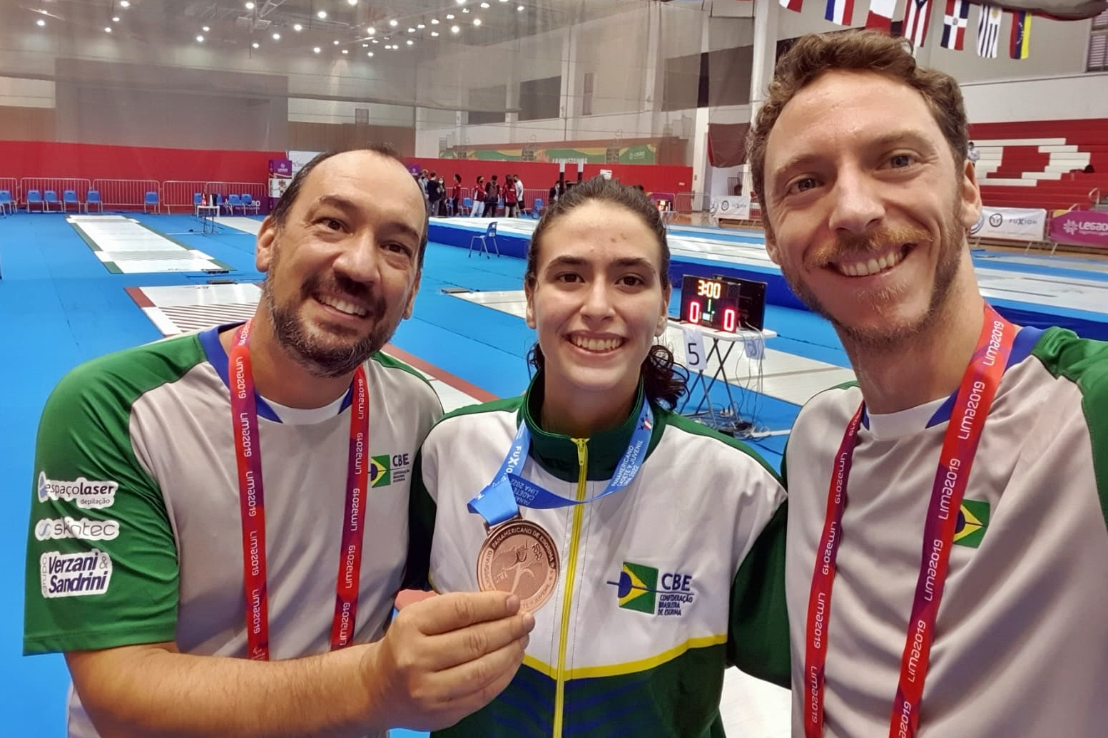 Victoria Vizeu conquista bronze na espada feminina do Campeonato Pan-Americano Cadete e Juvenil