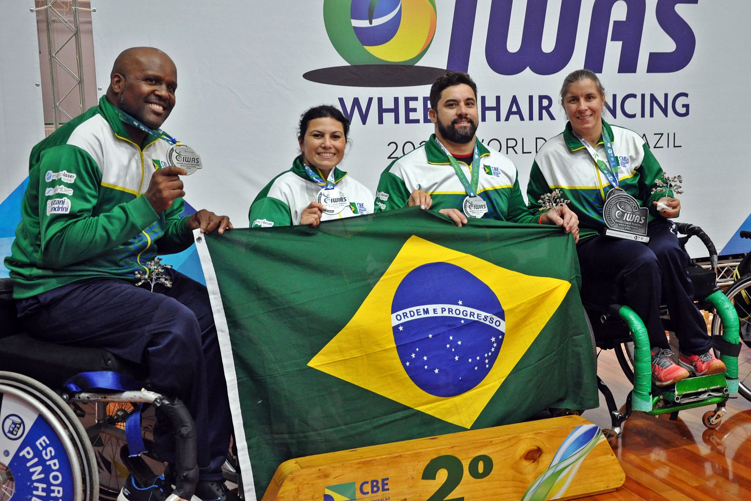 Brasil fecha Copa do Mundo de Paraesgrima conquistando medalha de prata por equipes no florete misto