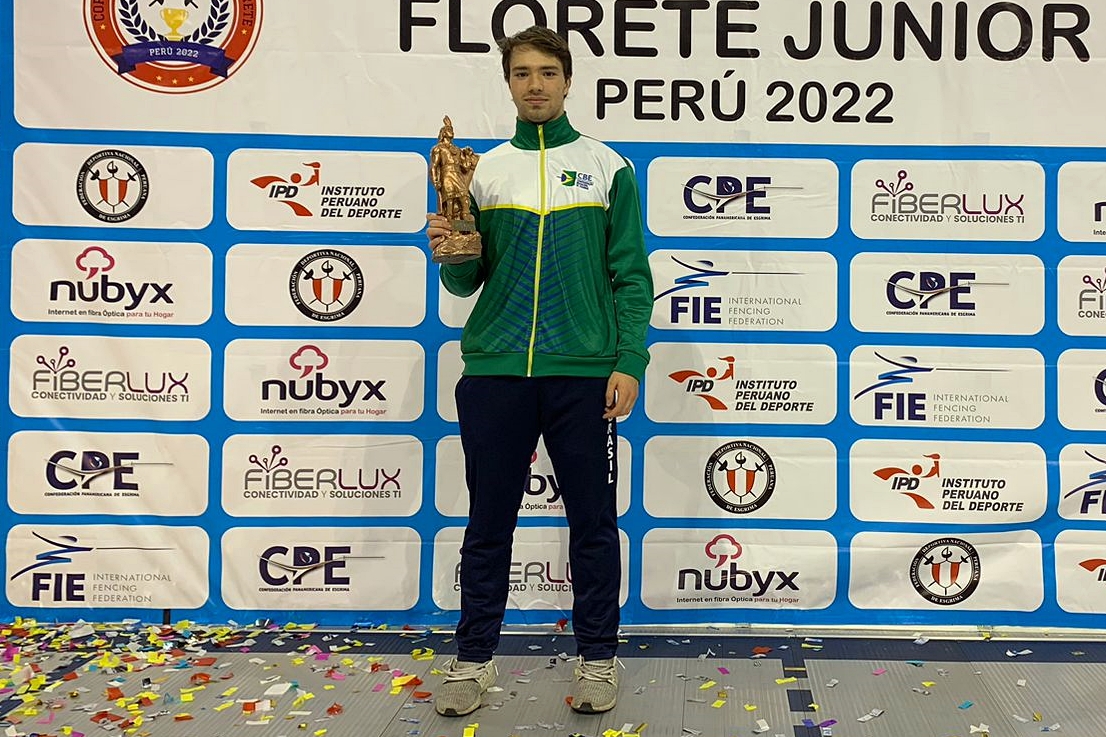 Lorenzo Mion conquista o bronze em etapa da Copa do Mundo Júnior de Florete