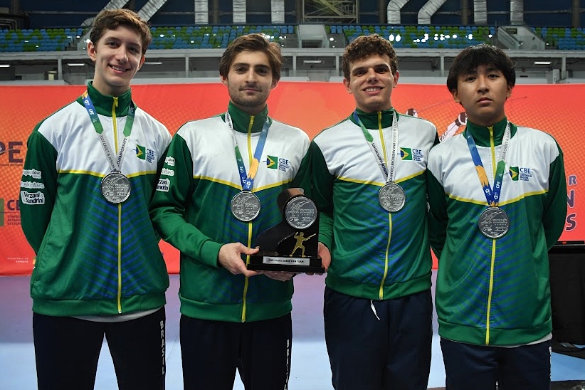 Equipe brasileira juvenil masculina de sabre conquista prata no Campeonato Pan-Americano Cadete e Juvenil
