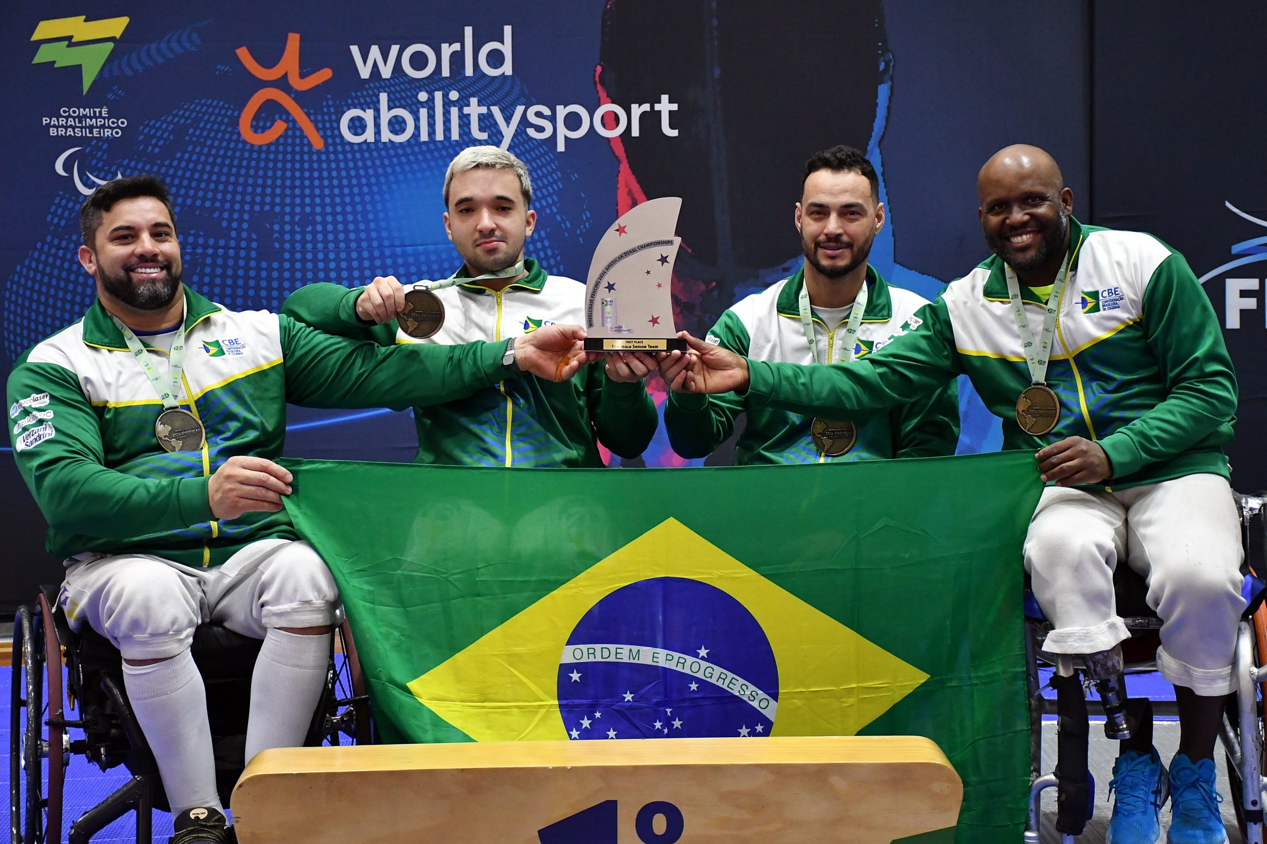 Brasil garante, no florete, mais um título masculino por equipes no Campeonato Regional das Américas