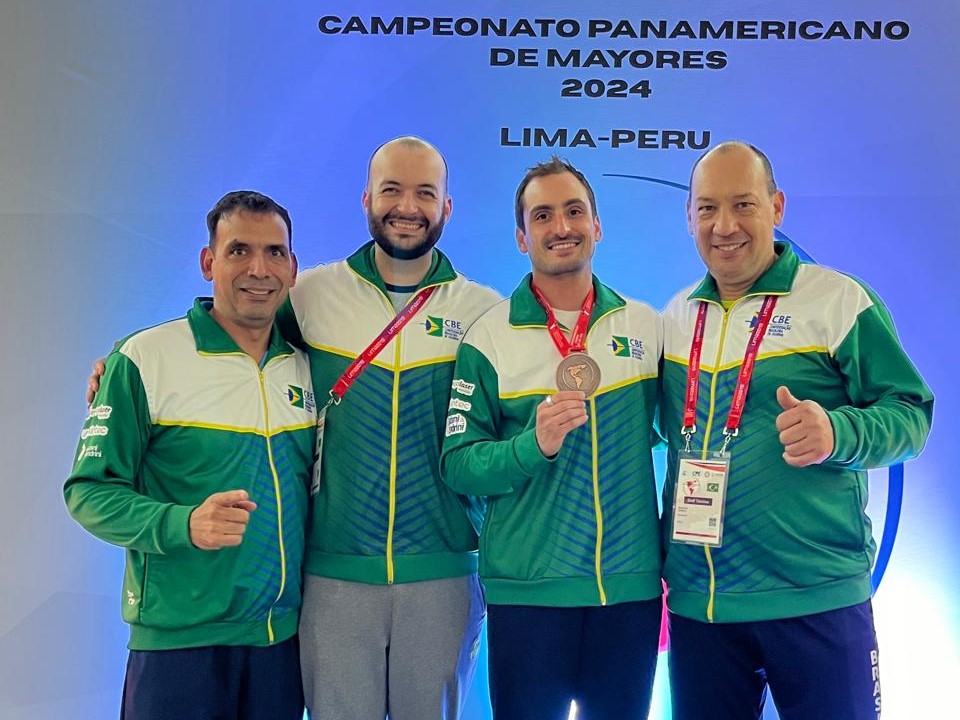 Guilherme Toldo conquista medalha de bronze na abertura do Campeonato Pan-Americano de Esgrima, no Peru