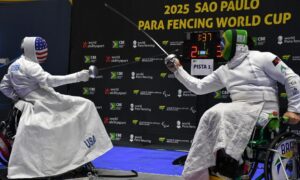 Jovane Guissone compete na espada na Copa do Mundo de São Paulo