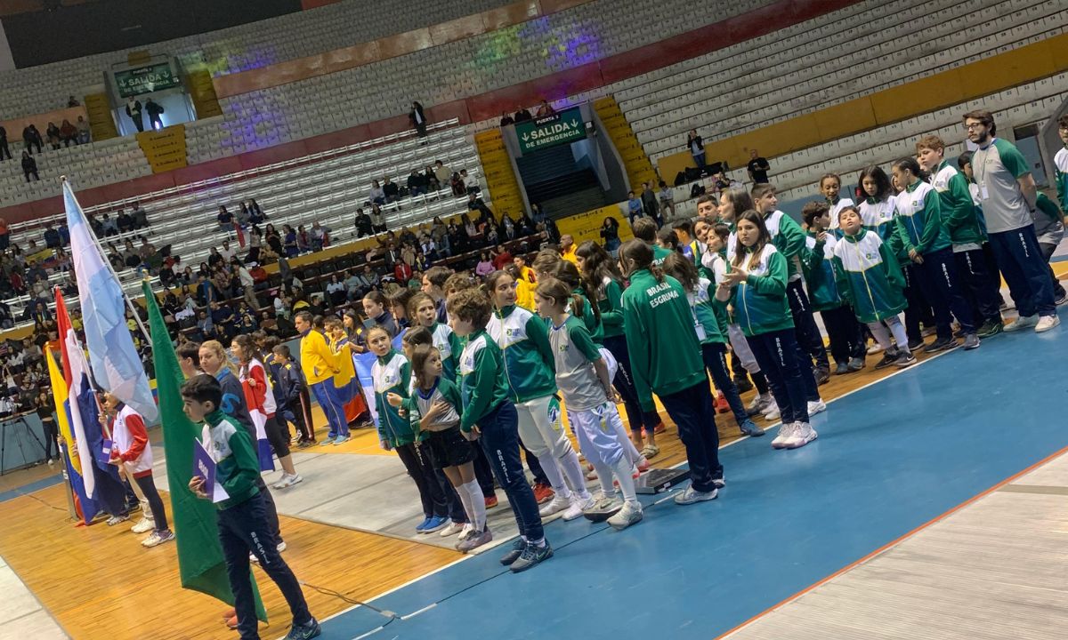 Brasil conquista nove medalhas no primeiro dia do Sul-Americano Juvenil de esgrima