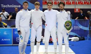 Equipe masculina da espada venceu a Croácia, mas foi eliminada por Israel no Mundial de esgrima