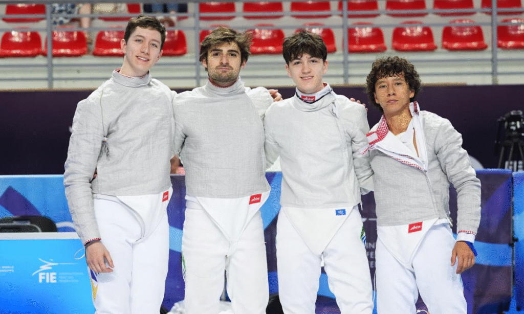 Equipe do sabre masculino do Brasil no Mundial de Esgrima 2025