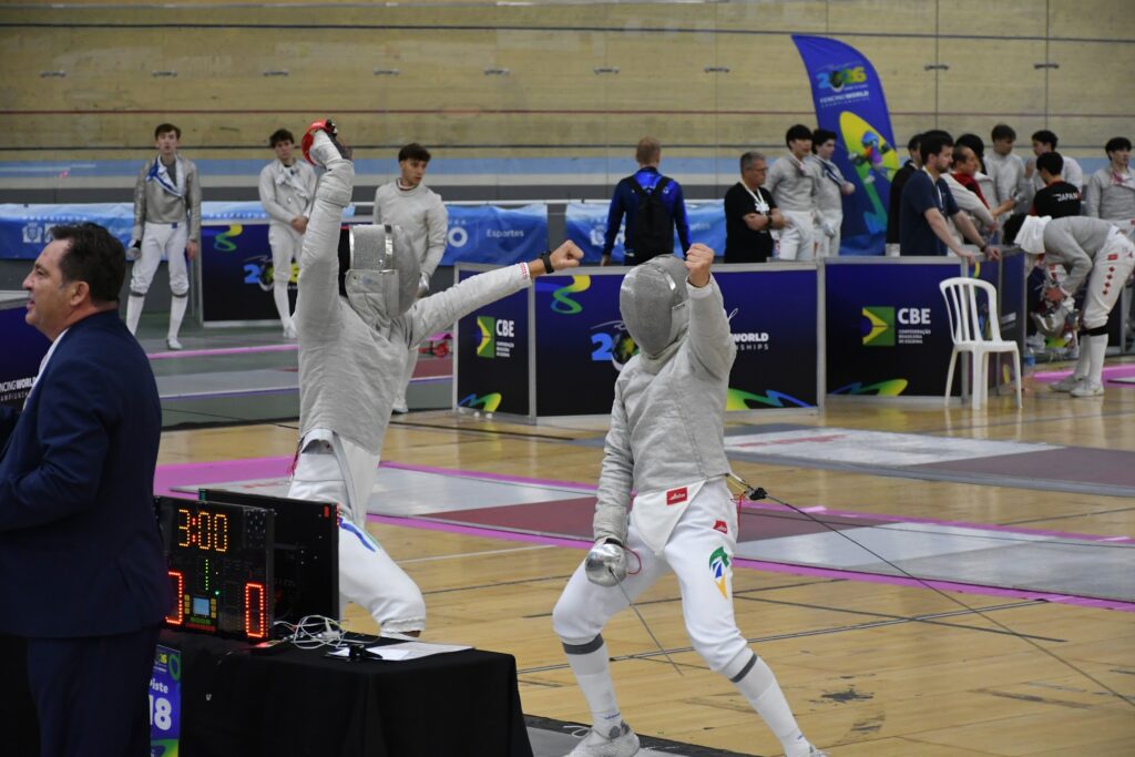 Vince Liu vibra durante um de seus jogos na categoria juvenil no Mundial Rio 2026