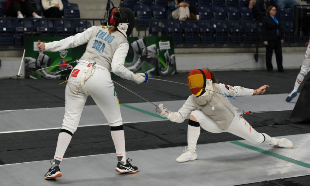 Ana Toldo na Copa do Mundo de Florete na Turquia