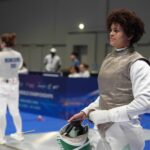 Ana Beatriz Bulcão em ação na fase classificatória do Campeonato Mundial de Esgrima Hong Kong 2026 (Foto: Bizzi Team)