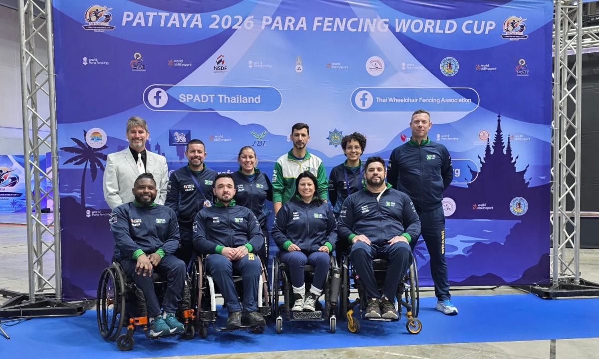 Fabiana Soares, Jovane Guissone, Kevin Damasceno, Mônica Santos, Rayssa Veras e Vanderson Luis Chaves na Copa do Mundo de Paraesgrima em Chon Buri